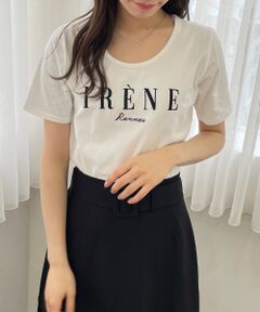 ロゴがプリントではなく刺繍となっている、細かな部分にこだわったTシャツ☆<br>コンパクトなサイズ感ながらも、伸縮性のある生地で着心地バツグンの1枚です◎<br>フレンチ風のガーリーロゴとデコルテ周りをキレイに魅せるUネックがポイント♪<br>手洗い可　ドライクリーニング可　陰干し<br>＊摩擦や水濡れによる色落ち・色移りにご注意下さい。