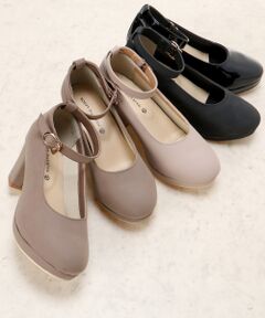 定番のふかふかクッション入りのパンプスに新色が登場！<br>上品なニュアンスカラーのグレージュはシーズンレスでお使いいただけます◎<br>太めのヒールとつま先のストーム付で抜群の安定感♪<br>ストラップは付属のリボンに付け替え可能で、気分によって楽しんで頂けます☆<br><br>※XLサイズはWEB限定サイズとなります。<br>＊摩擦や水濡れによる色落ち・色移りにご注意下さい。