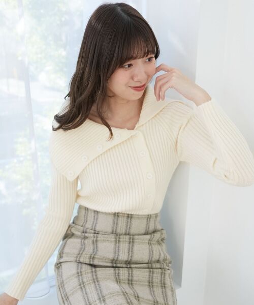 MAJESTIC LEGON/マジェスティックレゴン ビッグカラーボタンオフショルニット アイボリー M MAJESTIC LEGON/マジェスティックレゴン ビッグカラーボタンオフショルニット アイボリー M