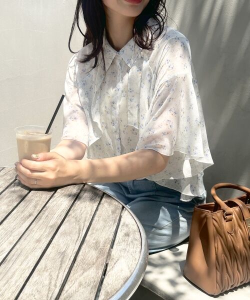 MAJESTIC LEGON/マジェスティックレゴン シアーケープブラウス オフ/柄 M MAJESTIC LEGON/マジェスティックレゴン シアーケープブラウス オフ/柄 M