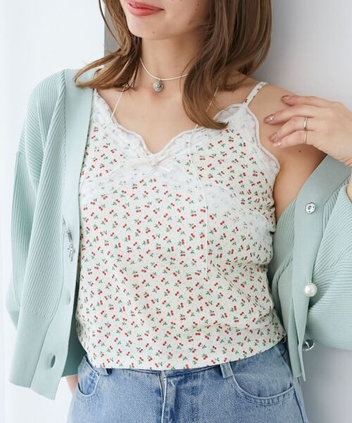 MAJESTIC LEGON/マジェスティックレゴン カップ付きローズリボンキャミ レッド柄 M MAJESTIC LEGON/マジェスティックレゴン カップ付きローズリボンキャミ レッド柄 M