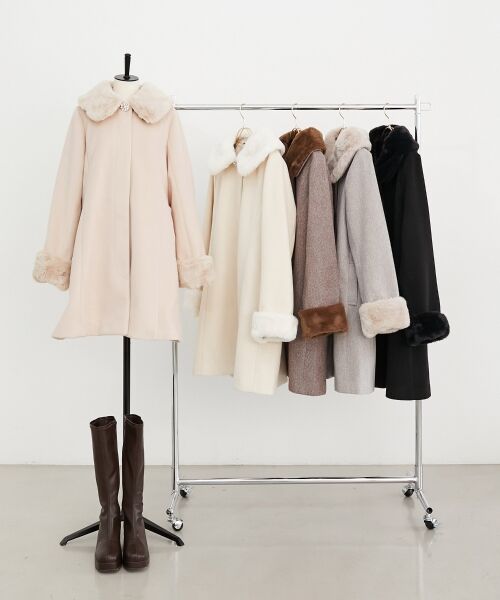 MAJESTIC LEGON / マジェスティックレゴン その他アウター | 7wayファー×ビジューコート | 詳細1