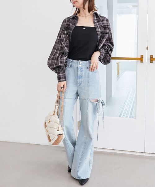 MAJESTIC LEGON / マジェスティックレゴン デニムパンツ | スリットビジューフレアデニムパンツ | 詳細4