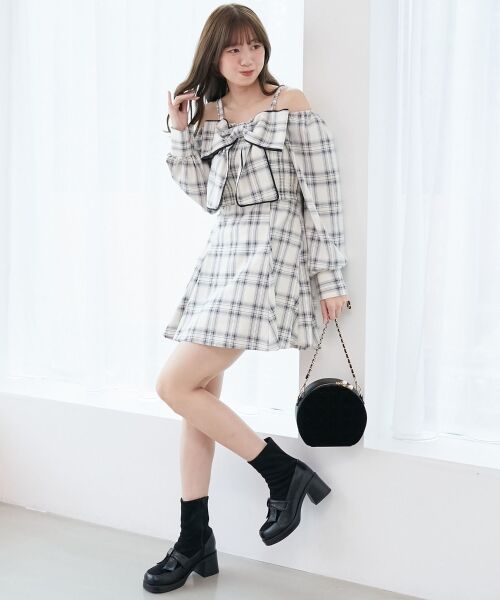 MAJESTIC LEGON / マジェスティックレゴン ミニ丈・ひざ丈ワンピース | チェーン付ビッグリボンミニワンピ | 詳細11