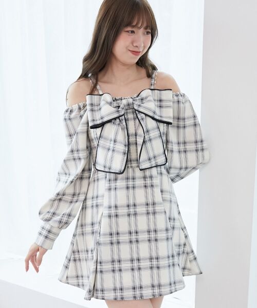 MAJESTIC LEGON / マジェスティックレゴン ミニ丈・ひざ丈ワンピース | チェーン付ビッグリボンミニワンピ | 詳細12