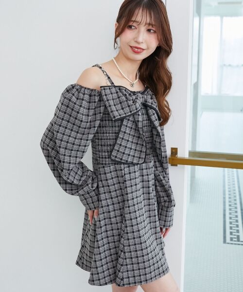 MAJESTIC LEGON / マジェスティックレゴン ミニ丈・ひざ丈ワンピース | チェーン付ビッグリボンミニワンピ | 詳細25