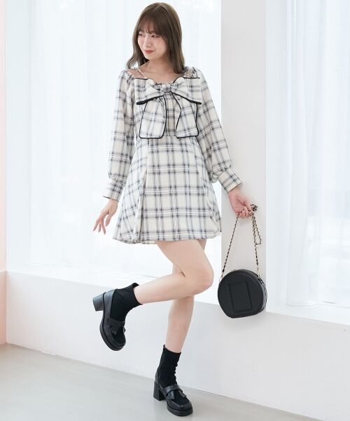 MAJESTIC LEGON / マジェスティックレゴン ミニ丈・ひざ丈ワンピース | チェーン付ビッグリボンミニワンピ | 詳細5