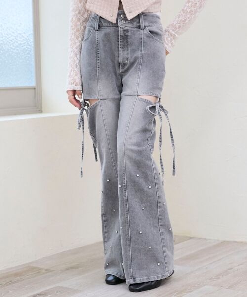 MAJESTIC LEGON / マジェスティックレゴン デニムパンツ | スリットビジューフレアデニムパンツ（グレー）
