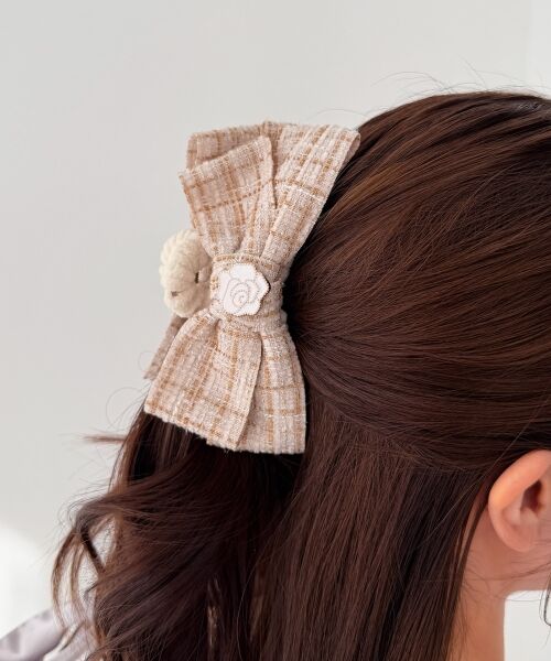 MAJESTIC LEGON / マジェスティックレゴン カチューシャ・カチューム・その他 | モチーフ付きツイードバレッタ（アイボリー）