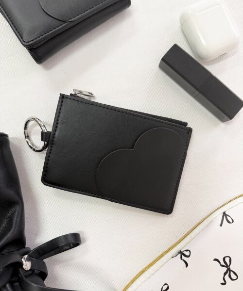 MAJESTIC LEGON / マジェスティックレゴン カードケース・名刺入れ・定期入れ | ハートモチーフチャームカードケース（ブラック）