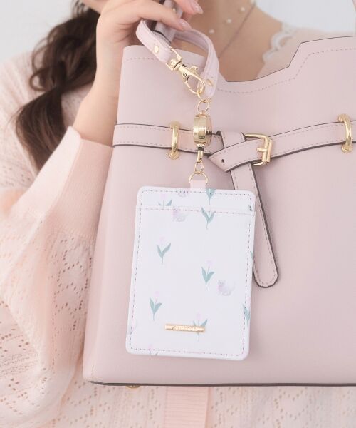 MAJESTIC LEGON / マジェスティックレゴン カードケース・名刺入れ・定期入れ | アニマルフラワーパスケース | 詳細2