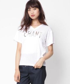 メタリックロゴプリントVネックTシャツ