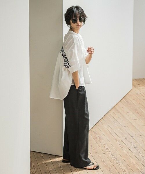 MAYSON GREY / メイソングレイ シャツ・ブラウス | キャンブリックバックギャザー刺繍ブラウス≪手洗い可能≫ | 詳細5