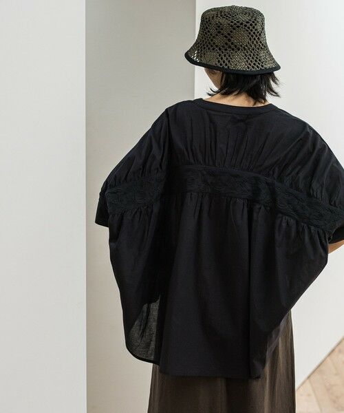 MAYSON GREY / メイソングレイ シャツ・ブラウス | キャンブリックバックギャザー刺繍ブラウス≪手洗い可能≫ | 詳細10