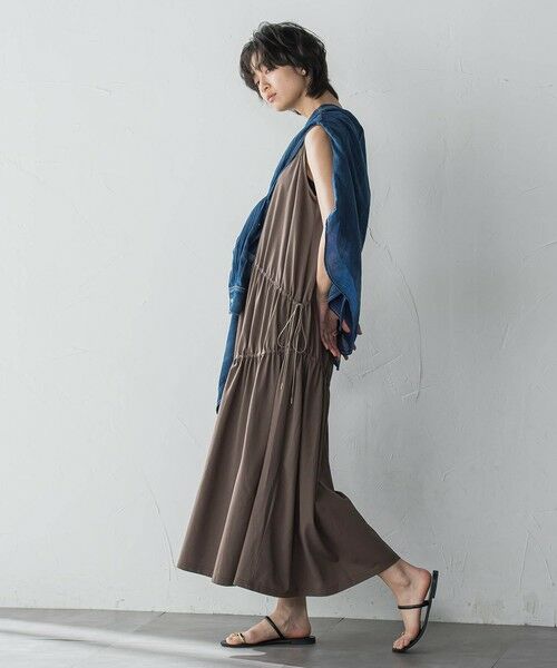 MAYSON GREY / メイソングレイ ロング・マキシ丈ワンピース | ドロストノースリーブカットワンピース≪手洗い可能≫ | 詳細13