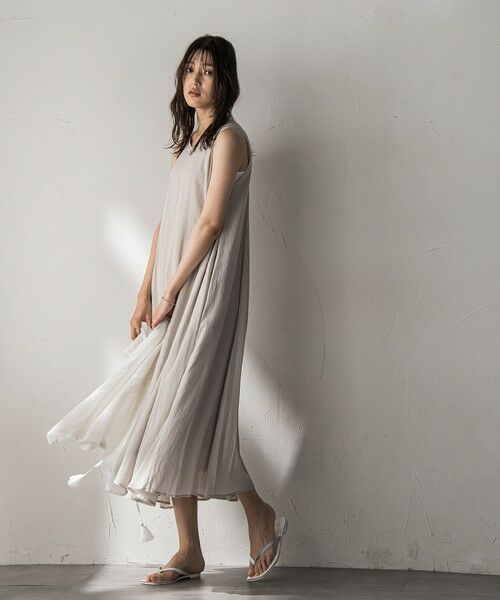 MAYSON GREY / メイソングレイ ロング・マキシ丈ワンピース | シアーラメステッチノースリーブワンピース≪手洗い可能≫ | 詳細12