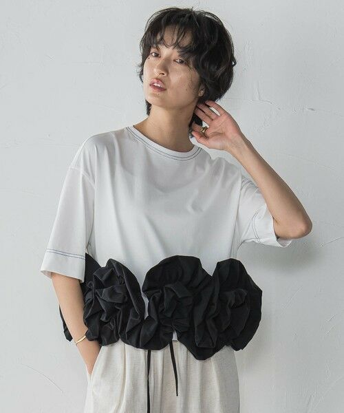 MAYSON GREY/メイソングレイ ボリュームフリルヘムドッキングクロップドTシャツ≪手洗い可能≫ ホワイト M MAYSON GREY/メイソングレイ ボリュームフリルヘムドッキングクロップドTシャツ≪手洗い可能≫ ホワイト M