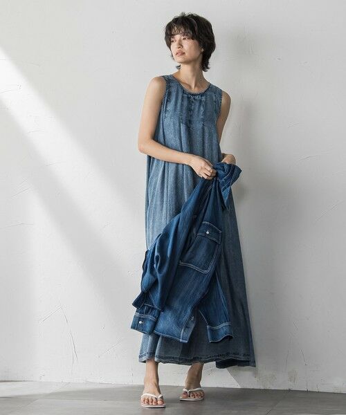 MAYSON GREY / メイソングレイ ロング・マキシ丈ワンピース | バイオシルクデニムタックフレアワンピース≪洗濯機で洗える≫ | 詳細3