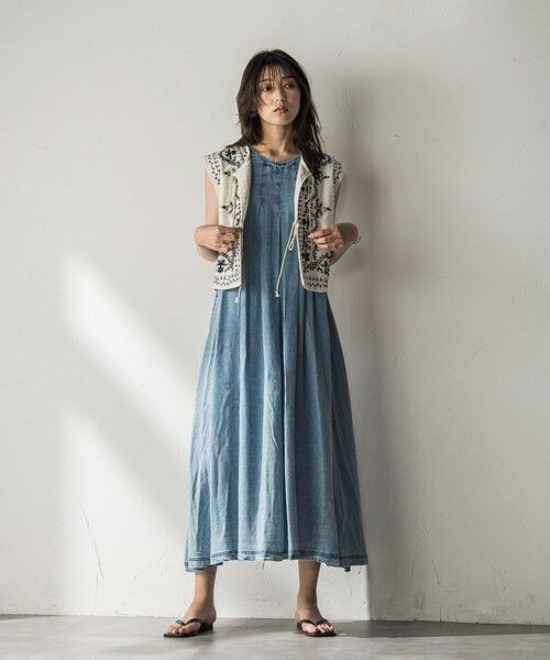 MAYSON GREY / メイソングレイ ロング・マキシ丈ワンピース | バイオシルクデニムタックフレアワンピース≪洗濯機で洗える≫ | 詳細14