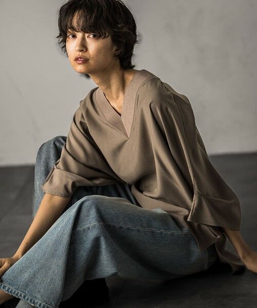 MAYSON GREY / メイソングレイ シャツ・ブラウス | タックワイドスリーブVネックドルマンブラウス≪手洗い可能≫ | 詳細11