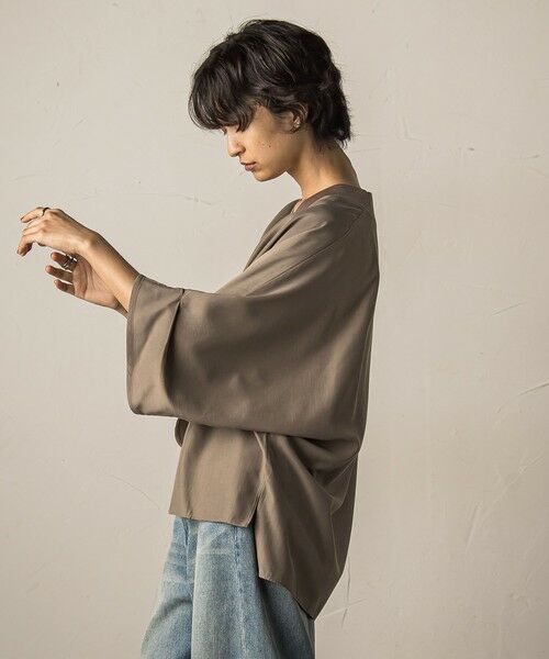 MAYSON GREY / メイソングレイ シャツ・ブラウス | タックワイドスリーブVネックドルマンブラウス≪手洗い可能≫ | 詳細12