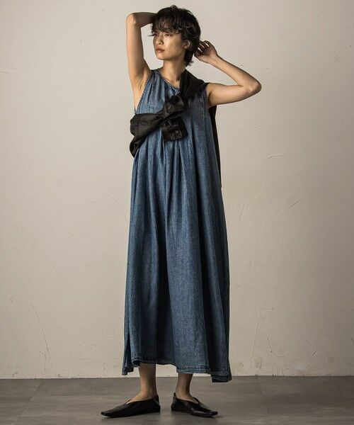 MAYSON GREY / メイソングレイ ロング・マキシ丈ワンピース | 揺れるデニムタックフレアワンピース≪洗濯機で洗える≫ | 詳細5