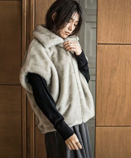 MAYSON GREY / メイソングレイ ダウンジャケット・ベスト | グラデーションフェイクファージレ | 詳細11