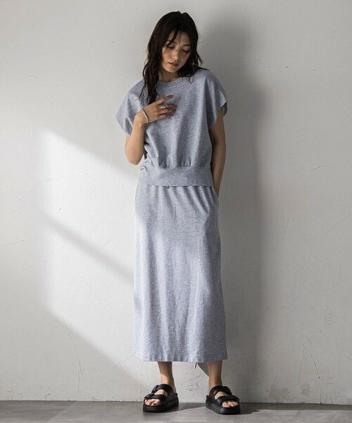 MAYSON GREY / メイソングレイ ロング・マキシ丈ワンピース | カーブヘムプルオーバースカートセットアップ | 詳細13