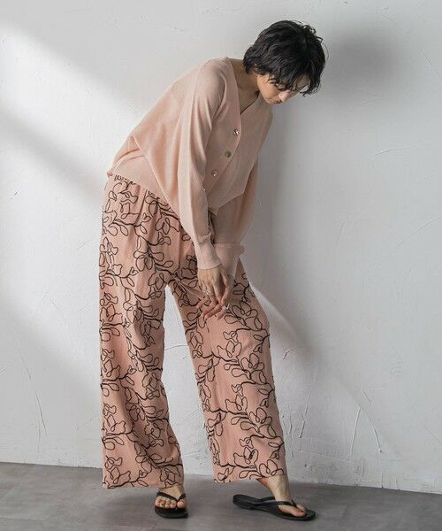 MAYSON GREY / メイソングレイ その他パンツ | ボタニカル刺繍イージーワイドパンツ | 詳細17