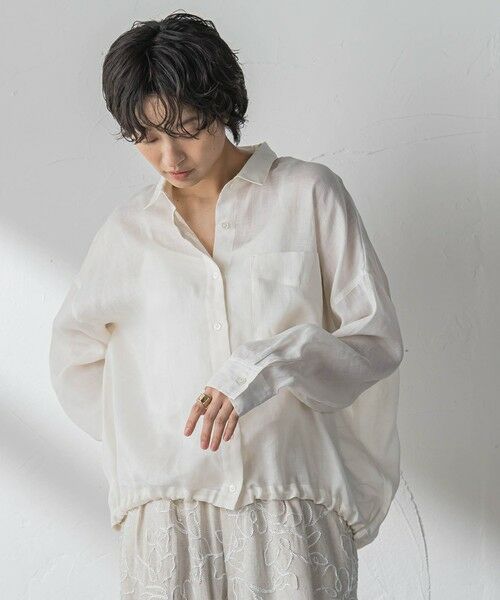 MAYSON GREY / メイソングレイ シャツ・ブラウス | ラスターラミーカルゼバックドロストヘムシャツ（ホワイト）