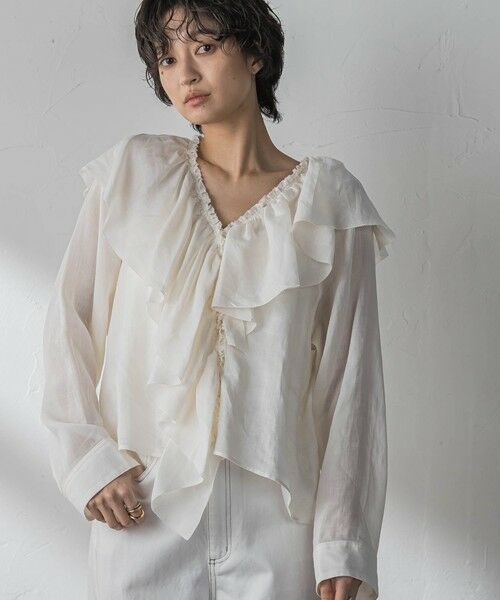 MAYSON GREY / メイソングレイ シャツ・ブラウス | ラスターラミーカルゼラッフルカラーブラウス（ホワイト）