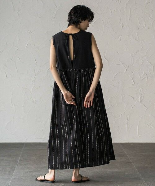 MAYSON GREY / メイソングレイ ロング・マキシ丈ワンピース | 【40周年限定】スパンコール刺繍ノースリーブワンピース | 詳細2
