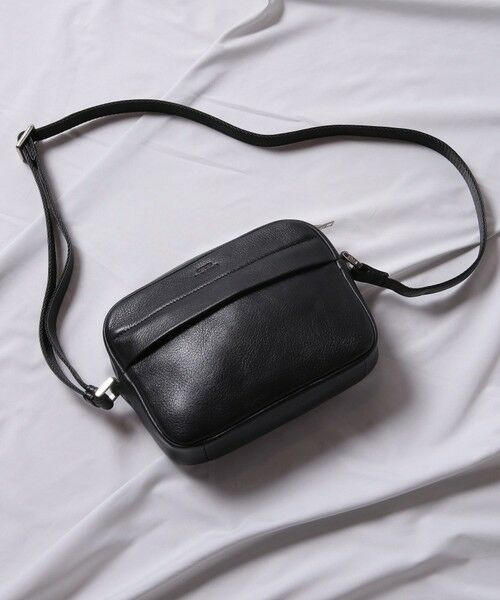MEN'S BIGI / メンズビギ ショルダーバッグ | 【SEEKER/シーカー×UNIONSTATION別注】牛革ミニショルダーバッグ / カメラバッグ | 詳細1