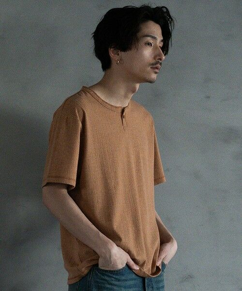 MEN'S BIGI / メンズビギ Tシャツ | ランダムテレコ ヘンリーネックTシャツ（オレンジ）
