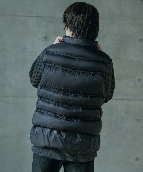 MEN'S BIGI / メンズビギ ダウンジャケット・ベスト | 1PIU1UGUARE3別注スーパーライトテックダウンベスト | 詳細9