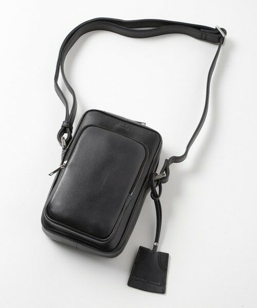 MEN'S BIGI / メンズビギ メッセンジャーバッグ・ウエストポーチ | 【SEEKER/シーカー】別注 ムラレザーミニショルダーバッグ（ブラック）