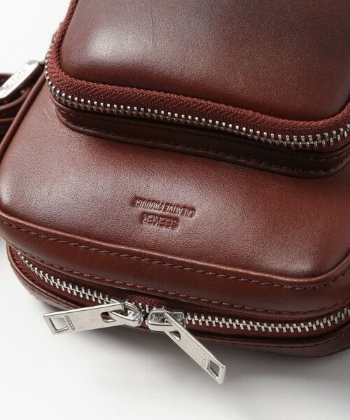 MEN'S BIGI / メンズビギ メッセンジャーバッグ・ウエストポーチ | 【SEEKER/シーカー】別注 ムラレザーミニショルダーバッグ | 詳細9