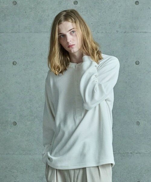 MEN'S BIGI / メンズビギ Tシャツ | テックサーマル ヘンリーネックシャツ＜吸水速乾・ストレッチ・軽量・通気性・保温性＞ | 詳細1