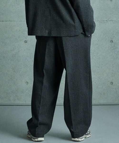 MEN'S BIGI / メンズビギ その他パンツ | ヘリンボーン柄ワイドタックパンツ | 詳細4
