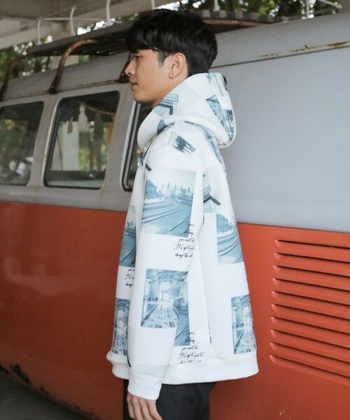 MEN'S BIGI / メンズビギ スウェット | メモリアルフォトプリントP/Oパーカー | 詳細2