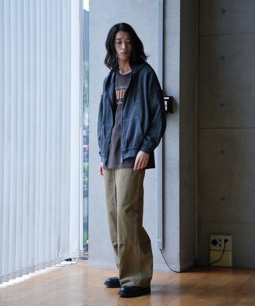 MEN'S BIGI / メンズビギ スウェット | カットオフピグメントコンパクトロゴパーカ | 詳細3