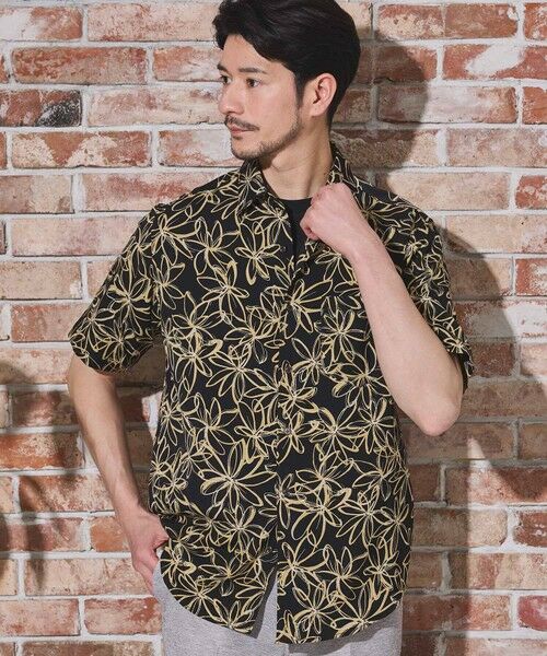 MEN'S BIGI / メンズビギ シャツ・ブラウス | フラワー柄プリントレギュラーカラー半袖シャツ（ブラック）