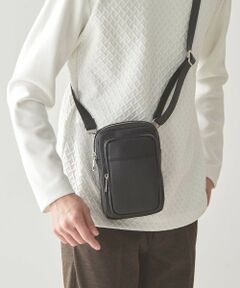 MEN'S BIGI / メンズビギ ショルダーバッグ | メタルZIP仕様 サフィアーノフェイクレザー 縦型 ミニショルダーバッグ