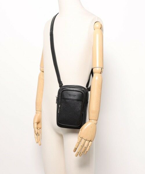 MEN'S BIGI / メンズビギ ショルダーバッグ | メタルZIP仕様 サフィアーノフェイクレザー 縦型 ミニショルダーバッグ | 詳細11