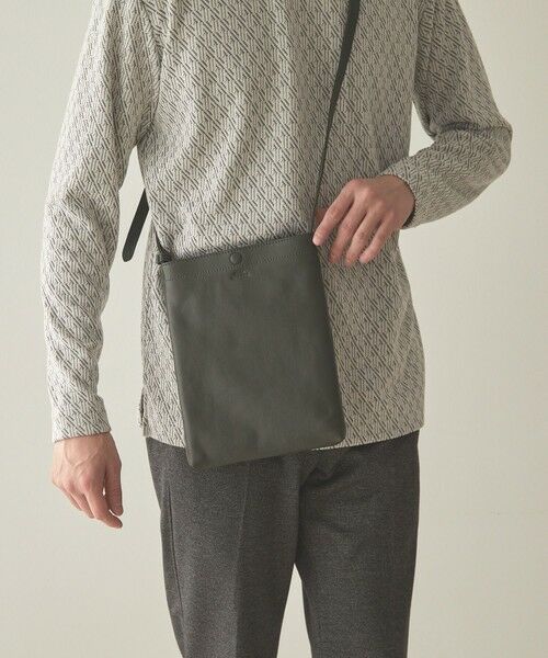 MEN'S BIGI / メンズビギ ショルダーバッグ | <SEEKER / シーカー>シュリンクレザー 縦型サコッシュ | 詳細10