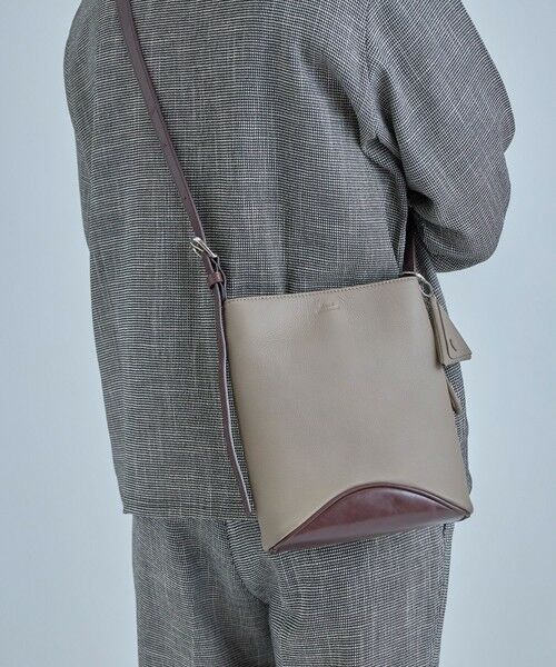 MEN'S BIGI / メンズビギ ショルダーバッグ | 【SEEKER/シーカー】別注 ソフトレザーミニショルダーバッグ | 詳細2