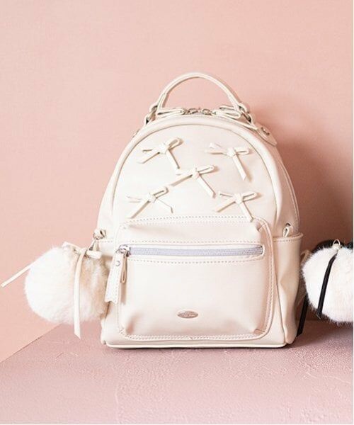 mezzo piano junior / メゾピアノジュニア リュック・バックパック | ファーぼん天チャームつきリボンいっぱい合皮リュック（薄ベージュ）