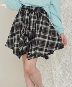 結びシャツ風スカパン