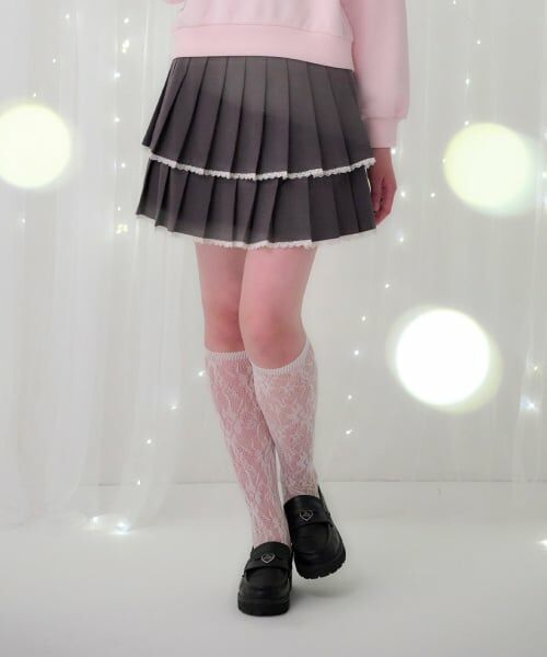 mezzo piano junior / メゾピアノジュニア ショート・ハーフ・半端丈パンツ | トリムレース2段プリーツスカパン（グレー）