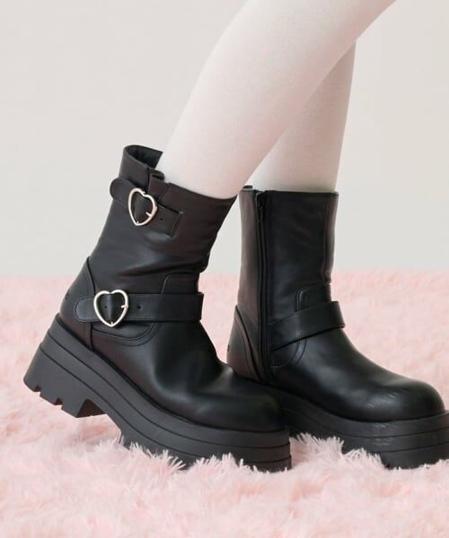 mezzo piano junior / メゾピアノジュニア ブーツ（ショート丈） | ハートバックルエンジニアブーツ（黒）